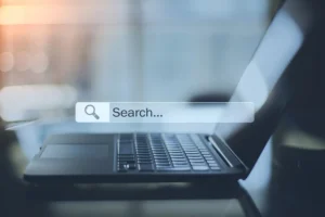 Google search results beside an AI chat answer, illustrating is GEO just SEO